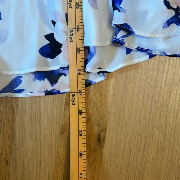 Torrid Georgette Peplum Blouse V Neck Flutter Sleeves Ivory & Blue Women Size 1X - Picture 6 of 12